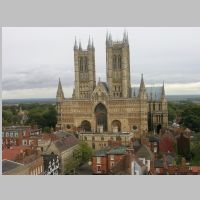 Lincoln Cathedral, photo by JThomas on Wikipedia.jpg